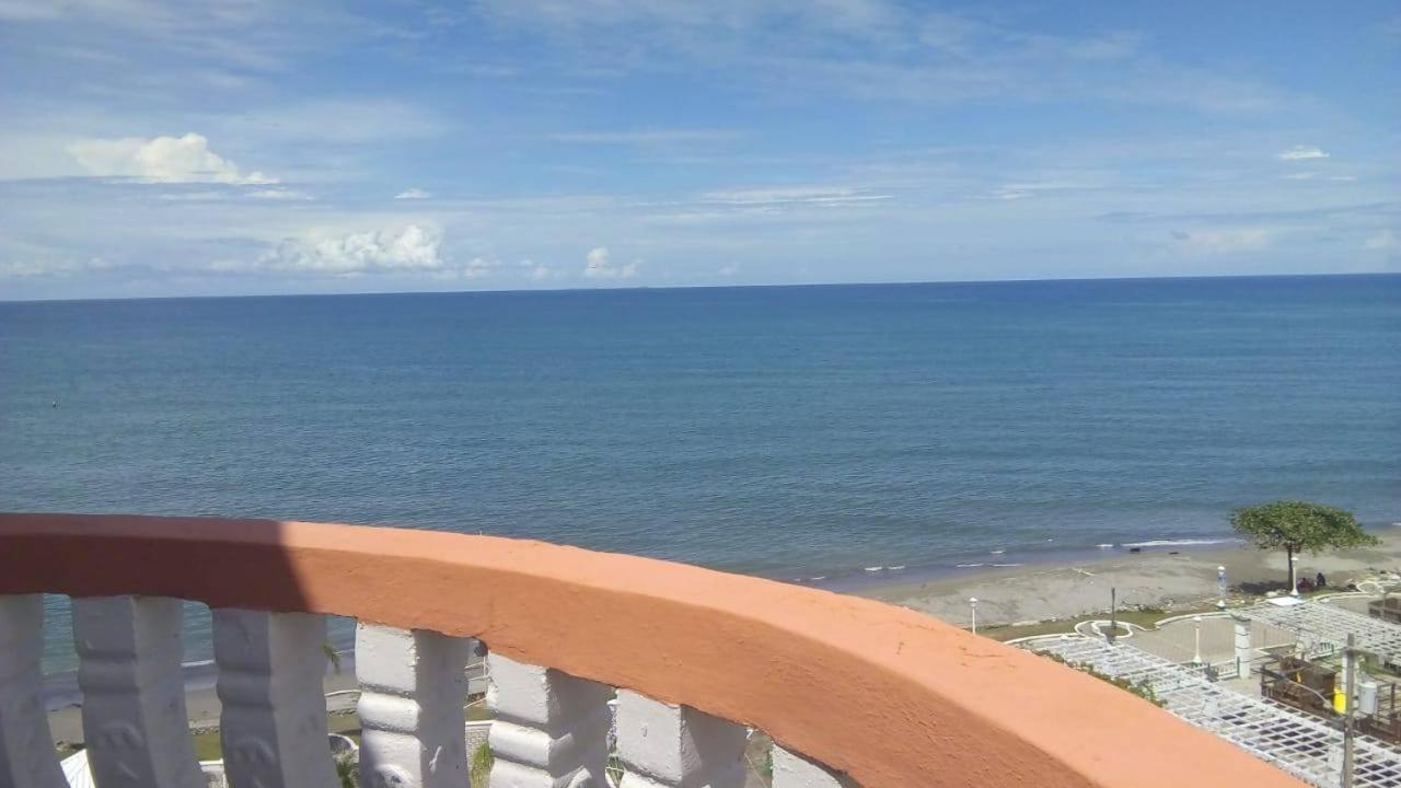 Hotel Art Deco Beach La Ceiba Extérieur photo