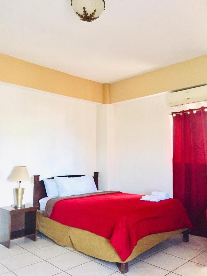 Hotel Art Deco Beach La Ceiba Extérieur photo