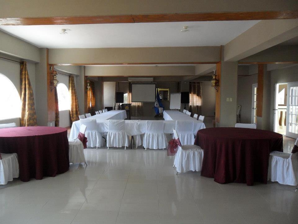 Hotel Art Deco Beach La Ceiba Extérieur photo