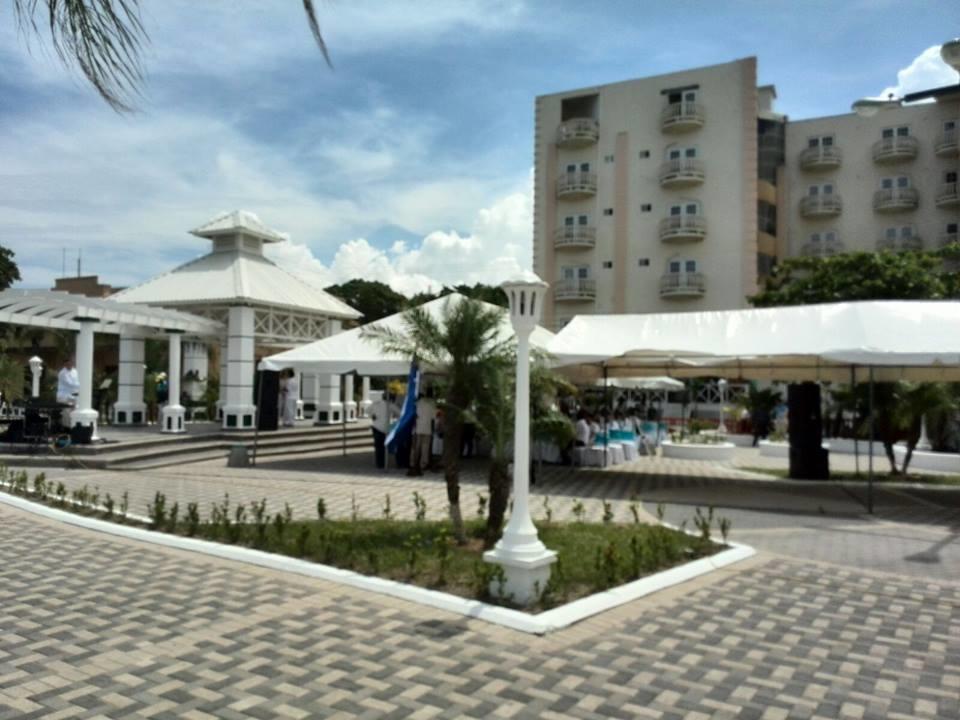 Hotel Art Deco Beach La Ceiba Extérieur photo